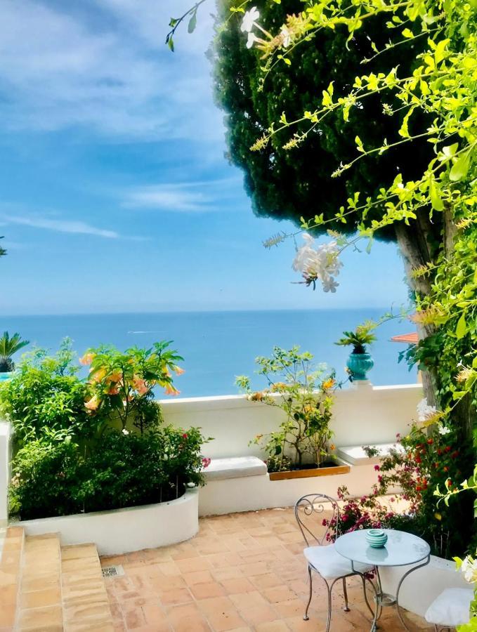Les Lilas Roquebrune-Cap-Martin Dış mekan fotoğraf